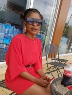 Belomo's profile, a single 30-year-old a woman in Abang