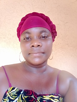 Idrissou's profile, a single 18-year-old a woman in Lomé