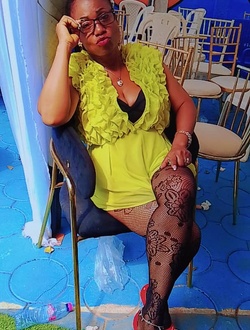 Laprunelle Ondoua's profile, a single 40-year-old a woman in Yaoundé