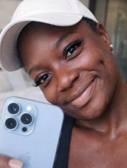 Celena's profile, a single 27-year-old a woman in Douala