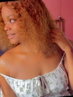 Kimberly's profile, a single 18-year-old a woman in Abame