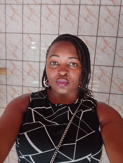 Yvette's profile, a single 37-year-old a woman in Douala