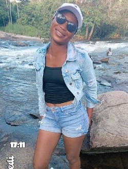 Annabelle's profile, a single 25-year-old a woman in Abidjan