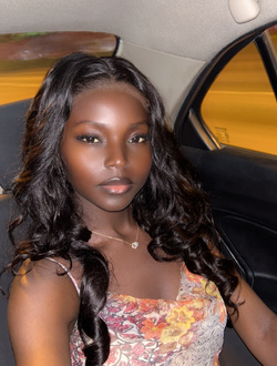 Safiatou's profile, a single 25-year-old a woman in Abidjan