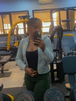 Elikia's profile, a single 31-year-old a woman in Pointe-Noire