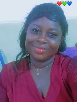 Sandrine's profile, a single 28-year-old a woman in Douala