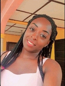 Danielle Grace's profile, a single 32-year-old a woman in Biyem