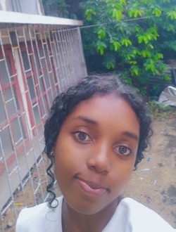 Emmah's profile, a single 24-year-old a woman in Toamasina