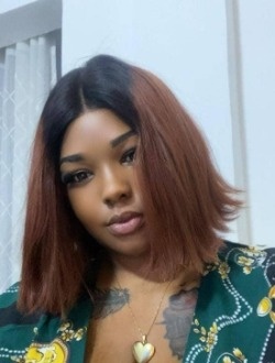 Poupée Russe's profile, a single 26-year-old a woman in Douala