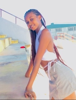 Luciana's profile, a single 22-year-old a woman in Sambava