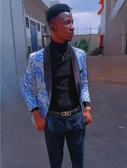 El Jays's profile, a single 23-year-old a man in Abidjan