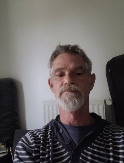 Thierry's profile, a single 56-year-old a man in Villeneuve-lès-Avignon