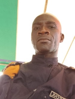 Baba's profile, a single 54-year-old a man in San-Pédro