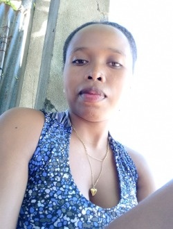 Parina's profile, a single 23-year-old a woman in Nosy-Be