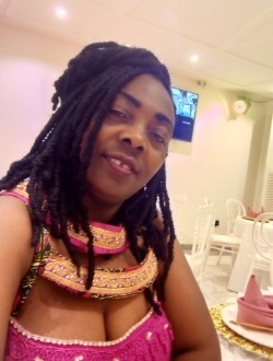 Yolande's profile, a single 32-year-old a woman in Yaoundé