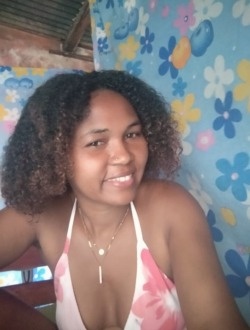 Viviane's profile, a single 32-year-old a woman in Toamasina