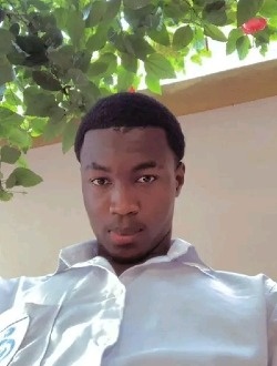 Elisée's profile, a single 21-year-old a man in Abidjan