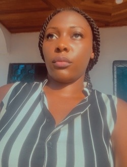 Lorence's profile, a single 25-year-old a woman in Douala