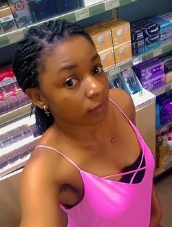 Charlette's profile, a single 35-year-old a woman in Douala