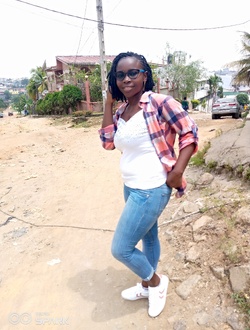 Alexis Coraly's profile, a single 28-year-old a woman in Douala