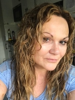 Chan's profile, a single 59-year-old a woman in Évry-Courcouronnes