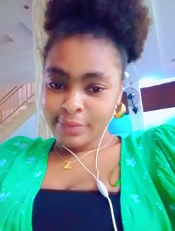 Divine's profile, a single 35-year-old a woman in Abidjan