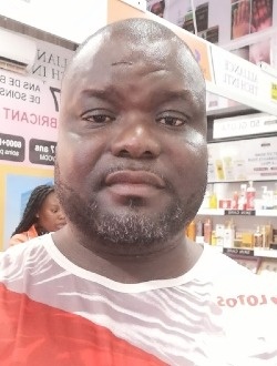 Felix's profile, a single 44-year-old a man in Lomé