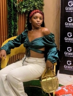 Sandra's profile, a single 25-year-old a woman in Yaoundé