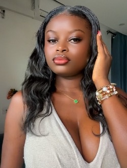 Manuela's profile, a single 23-year-old a woman in Abi