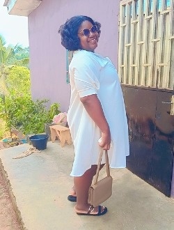 Rosine Mélaine's profile, a single 33-year-old a woman in Douala