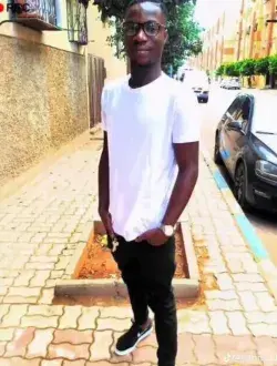 Yannick's profile, a single 31-year-old a man in Casa Barata