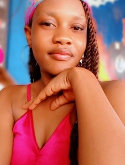 Amandine's profile, a single 25-year-old a woman in Abam