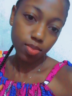 Santa's profile, a single 23-year-old a woman in Yaoundé