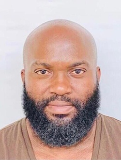 Josue's profile, a single 38-year-old a man in Kinsa