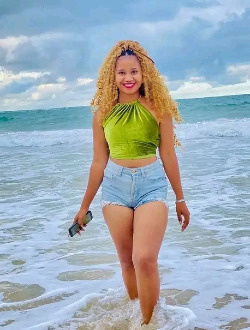 Sina's profile, a single 25-year-old a woman in Toamasina