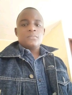 Rolin's profile, a single 40-year-old a man in Tié-Tié