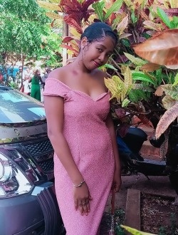 Christine's profile, a single 26-year-old a woman in Antsiranana