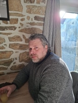 Hubert's profile, a single 48-year-old a man in Basècles