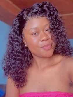 Andrea's profile, a single 24-year-old a woman in Yaoundé