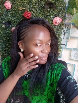 Veroushka's profile, a single 33-year-old a woman in Yaoundé
