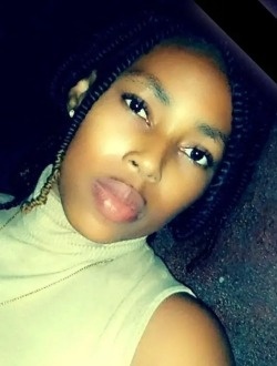 Sandre's profile, a single 28-year-old a woman in Les Cayes