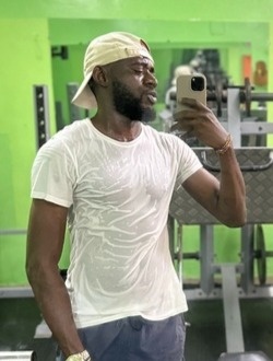 Jack-Roland's profile, a single 32-year-old a man in Douala