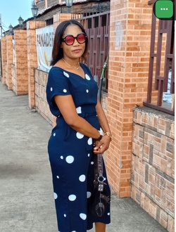 Lopez's profile, a single 35-year-old a woman in Yaoundé