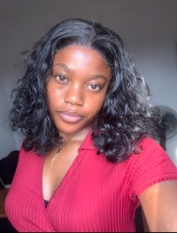 Jessica's profile, a single 20-year-old a woman in Yaoundé