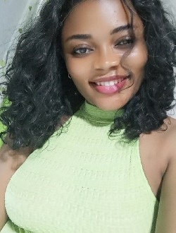 Chanelle's profile, a single 32-year-old a woman in Yaoundé