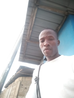 Quoassi's profile, a single 40-year-old a man in Adakpamé