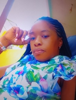 Sandra's profile, a single 34-year-old a woman in Yaoundé