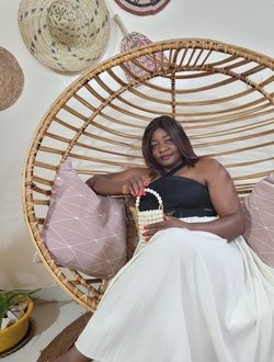 Michelle's profile, a single 35-year-old a woman in Yaoundé