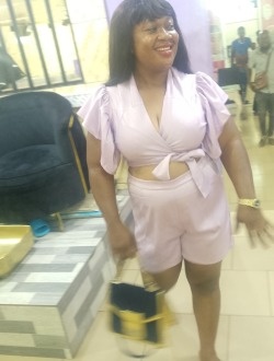 Stella's profile, a single 34-year-old a woman in Yaoundé