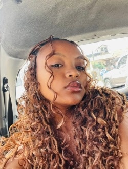 Stiviana's profile, a single 23-year-old a woman in Antalaha